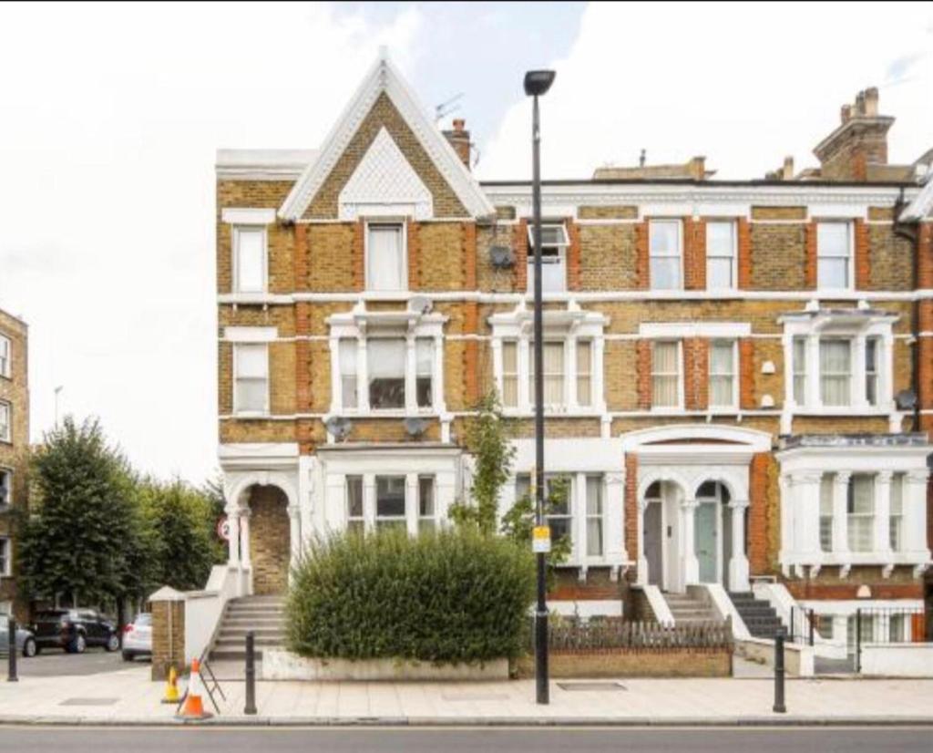 Apartment Lavender Hill London Bagian luar foto