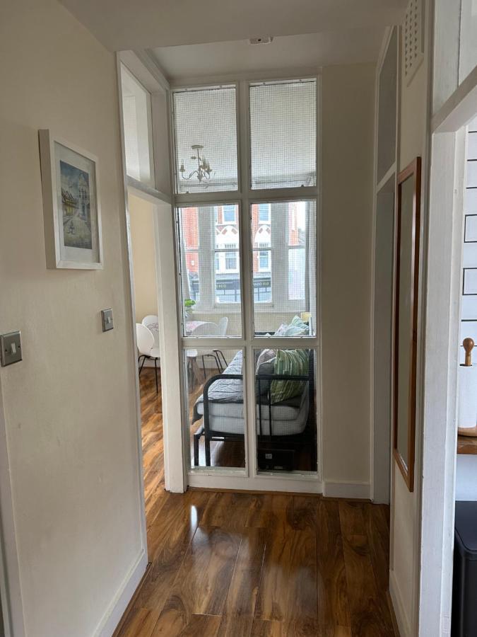 Apartment Lavender Hill London Bagian luar foto