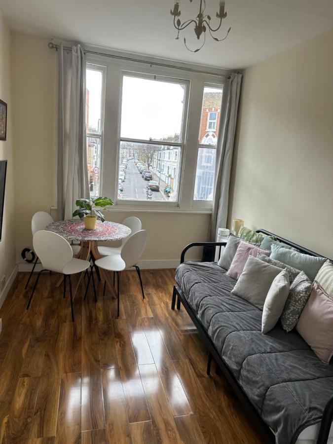 Apartment Lavender Hill London Bagian luar foto